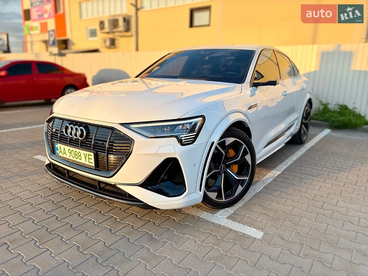 2020 Audi e-tron S Sportback - мініатюра 14