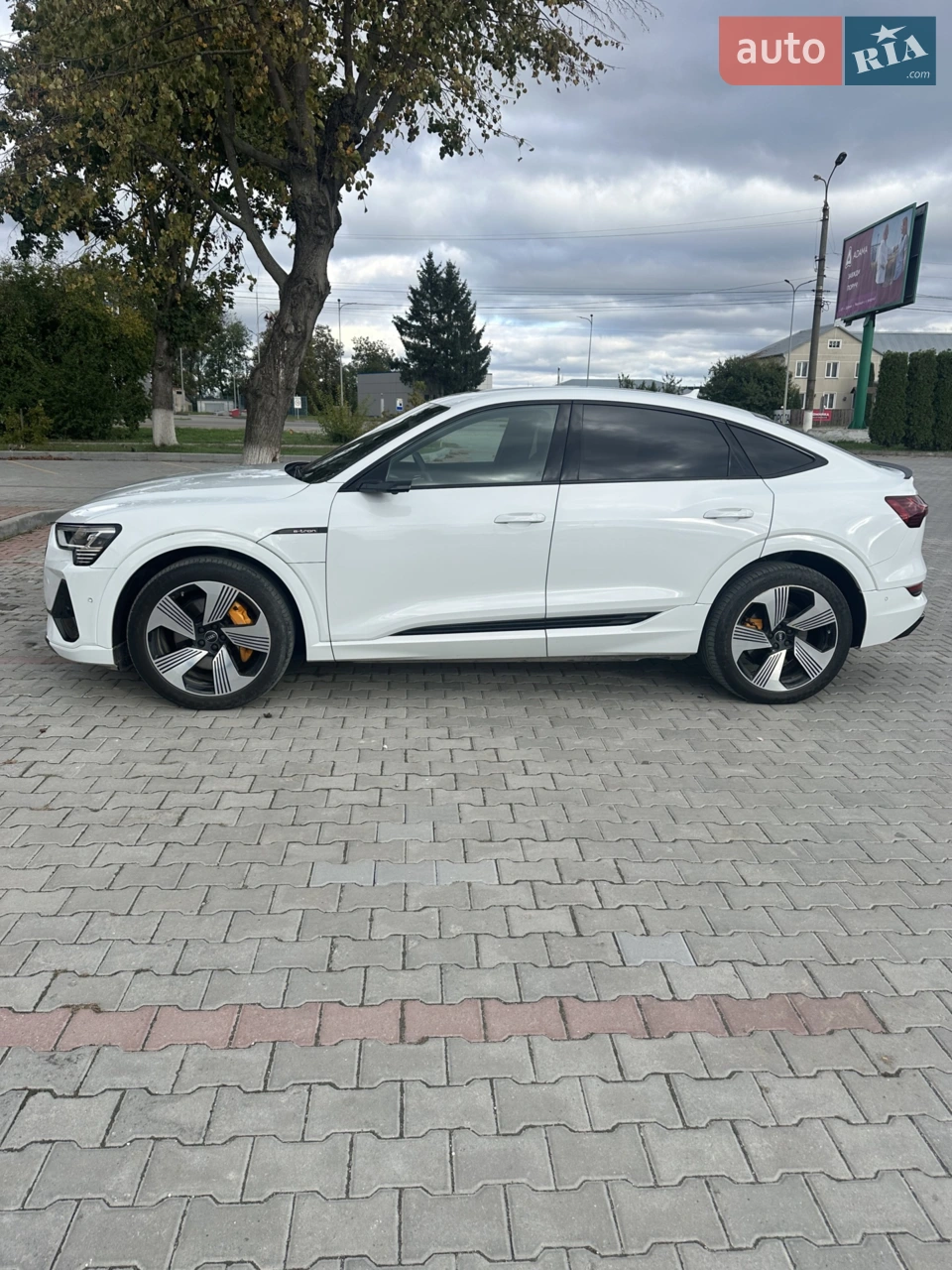 2020 Audi e-tron Sportback - мініатюра 19