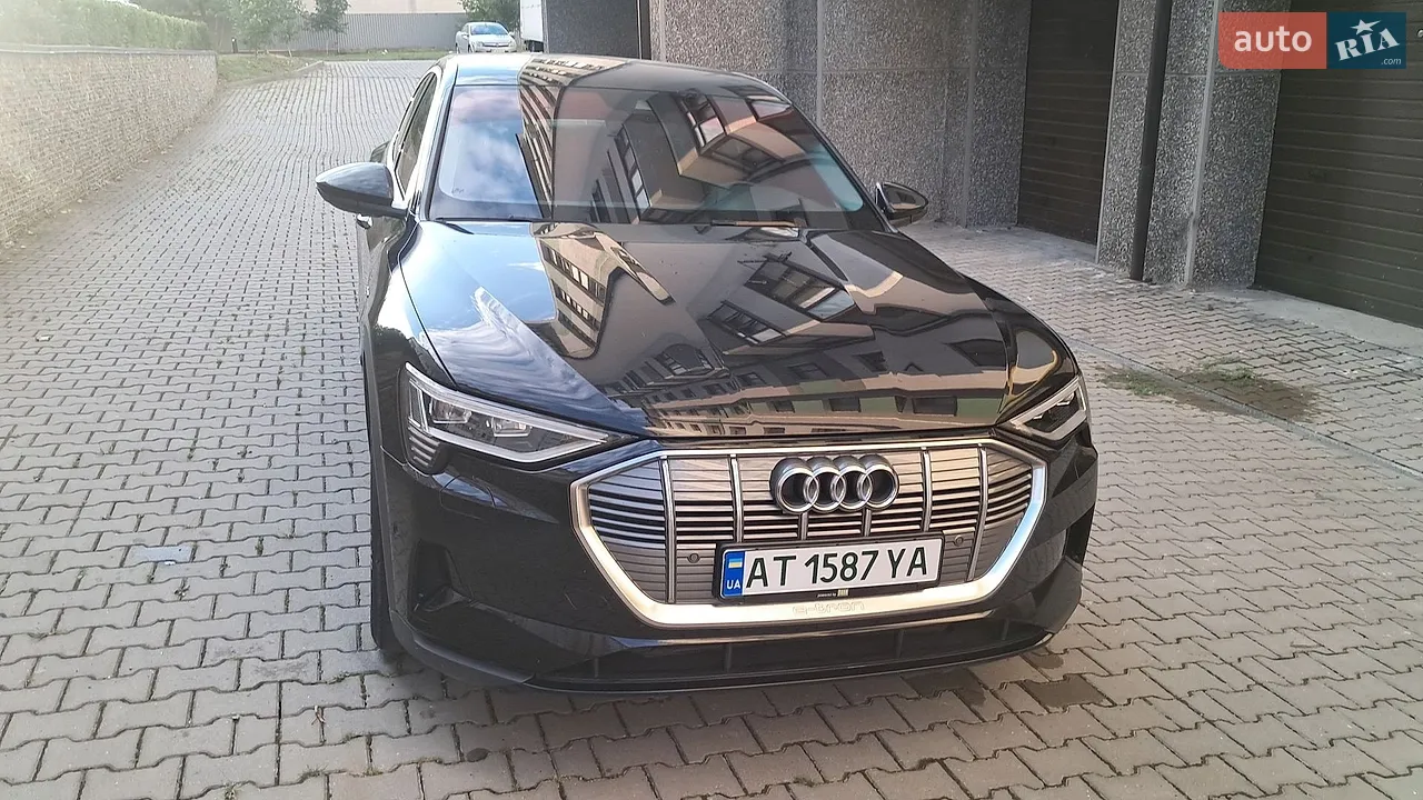 2020 Audi e-tron Sportback - мініатюра 8