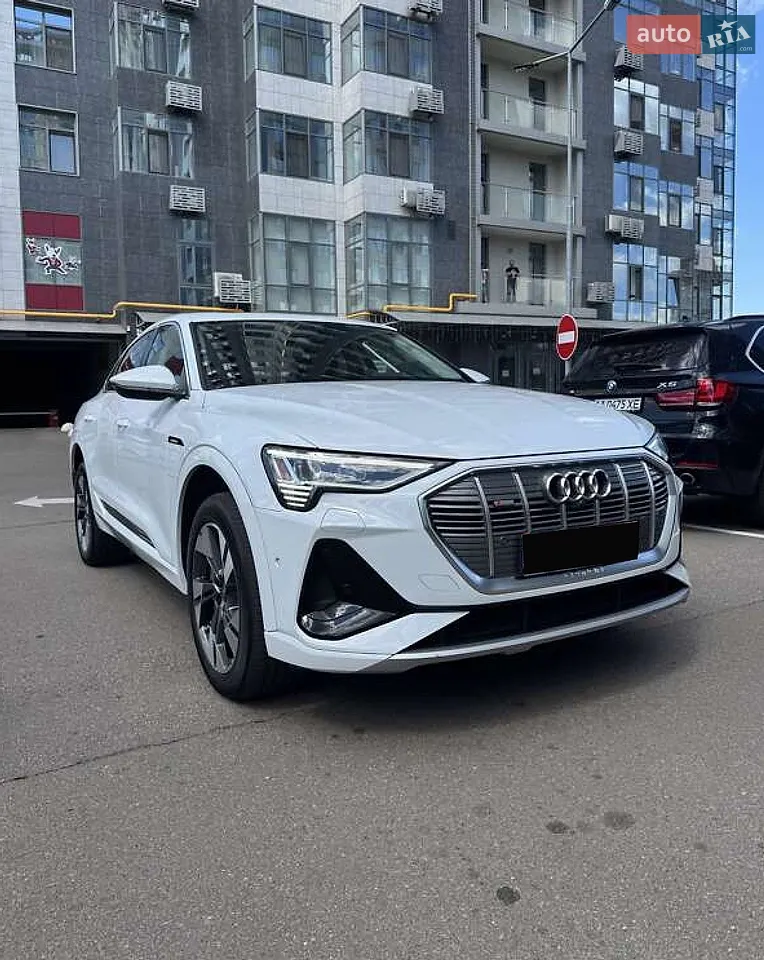 2022 Audi e-tron Sportback - мініатюра 38