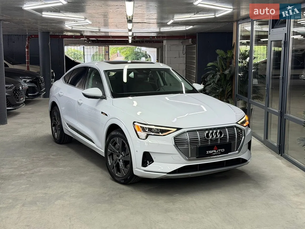 2020 Audi e-tron Sportback - мініатюра 40