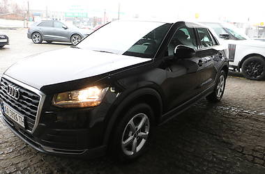 Позашляховик / Кросовер Audi Q2 2017 в 