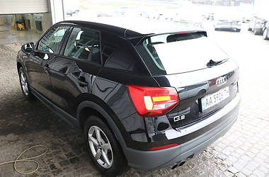 Позашляховик / Кросовер Audi Q2 2017 в 