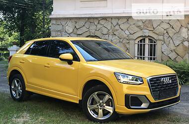 Позашляховик / Кросовер Audi Q2 2017 в 