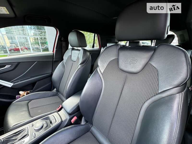 Позашляховик / Кросовер Audi Q2 2017 в Києві
