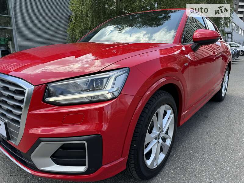 Позашляховик / Кросовер Audi Q2 2017 в Києві