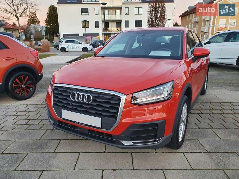 Позашляховик / Кросовер Audi Q2 2016 в Києві