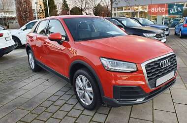 Позашляховик / Кросовер Audi Q2 2016 в Києві