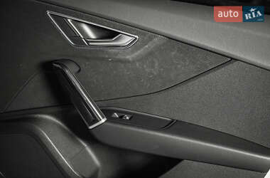 Внедорожник / Кроссовер Audi Q2 2022 в 