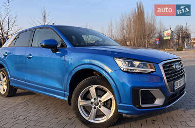 Внедорожник / Кроссовер Audi Q2 2017 в 