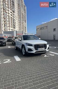 Внедорожник / Кроссовер Audi Q2 2023 в 