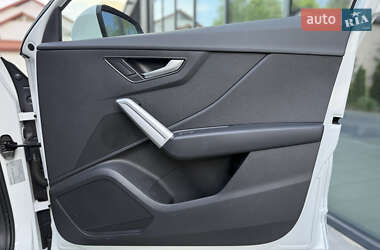 Позашляховик / Кросовер Audi Q2 2023 в 