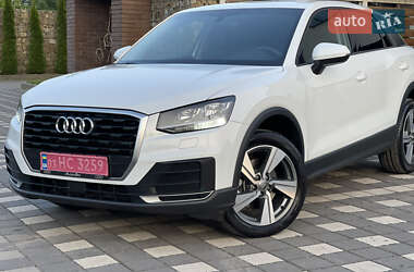 Внедорожник / Кроссовер Audi Q2 2017 в 