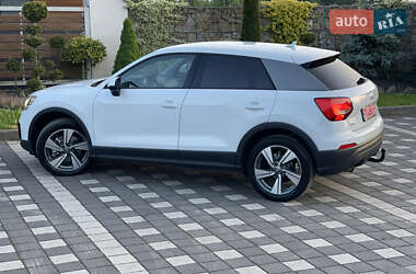 Внедорожник / Кроссовер Audi Q2 2017 в 