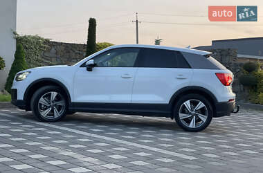 Внедорожник / Кроссовер Audi Q2 2017 в 