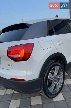 Внедорожник / Кроссовер Audi Q2 2017 в 