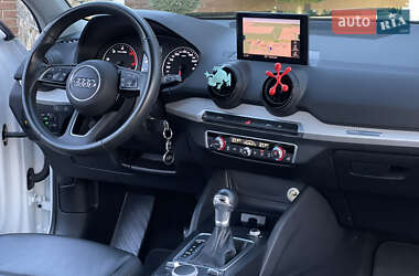Внедорожник / Кроссовер Audi Q2 2017 в 