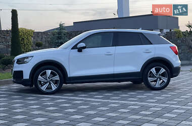 Внедорожник / Кроссовер Audi Q2 2017 в 