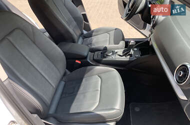 Внедорожник / Кроссовер Audi Q2 2023 в 