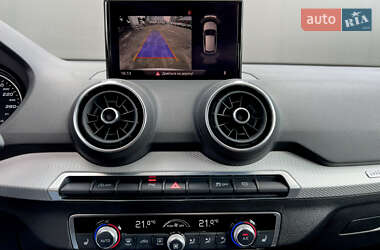 Позашляховик / Кросовер Audi Q2 2023 в 