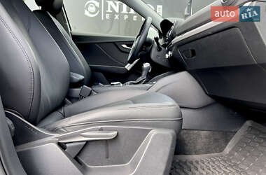 Позашляховик / Кросовер Audi Q2 2023 в 