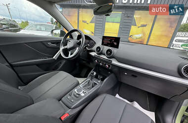 Внедорожник / Кроссовер Audi Q2 2020 в 