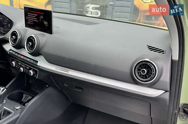 Внедорожник / Кроссовер Audi Q2 2020 в 