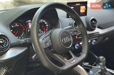 Внедорожник / Кроссовер Audi Q2 2017 в 
