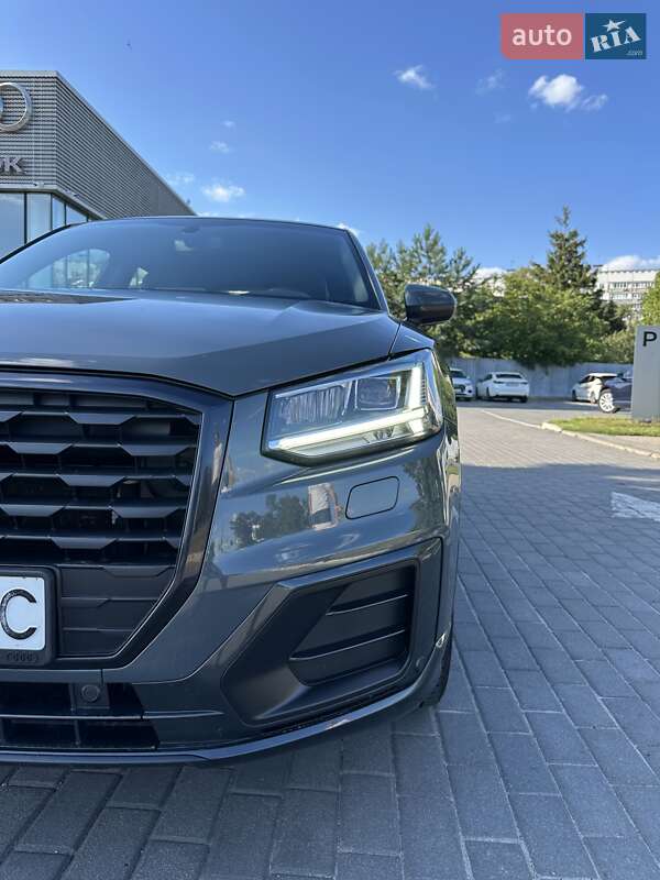 Позашляховик / Кросовер Audi Q2 2017 в Києві