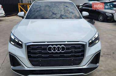 Внедорожник / Кроссовер Audi Q2 2022 в 