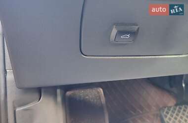 Позашляховик / Кросовер Audi Q2 2019 в 