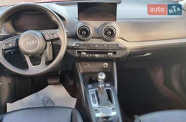 Позашляховик / Кросовер Audi Q2 2019 в 