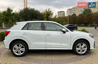 Внедорожник / Кроссовер Audi Q2 2023 в 