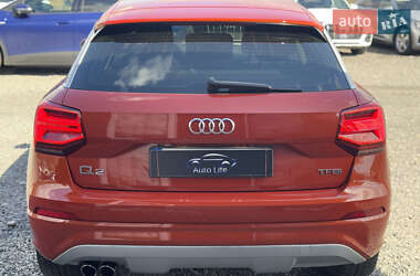 Внедорожник / Кроссовер Audi Q2 2016 в 