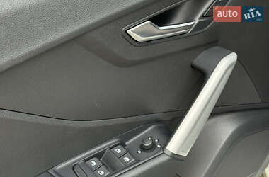Внедорожник / Кроссовер Audi Q2 2023 в 