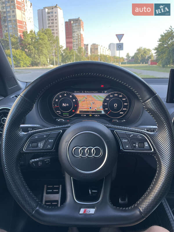 Позашляховик / Кросовер Audi Q2 2016 в Києві фото 24 Позашляховик / Кросовер Audi Q2 2016 в Києві