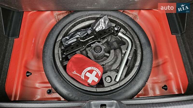 Позашляховик / Кросовер Audi Q2 2017 в Софіївській Борщагівці