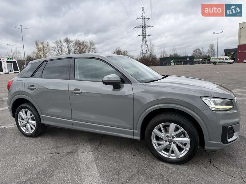 Позашляховик / Кросовер Audi Q2 2018 в Києві