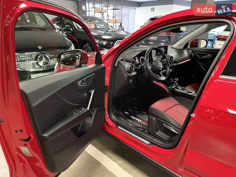Позашляховик / Кросовер Audi Q2 2018 в Львові