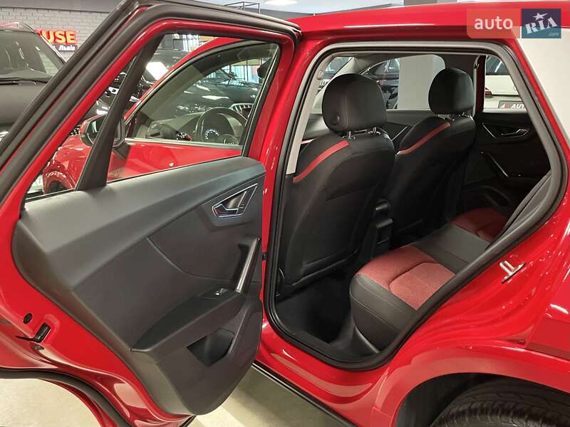Позашляховик / Кросовер Audi Q2 2018 в Львові
