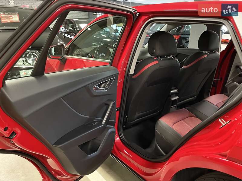 Позашляховик / Кросовер Audi Q2 2018 в Львові