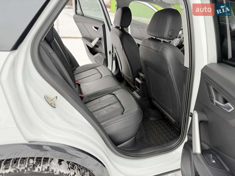 Позашляховик / Кросовер Audi Q2 2023 в Києві фото 36 Позашляховик / Кросовер Audi Q2 2023 в Києві