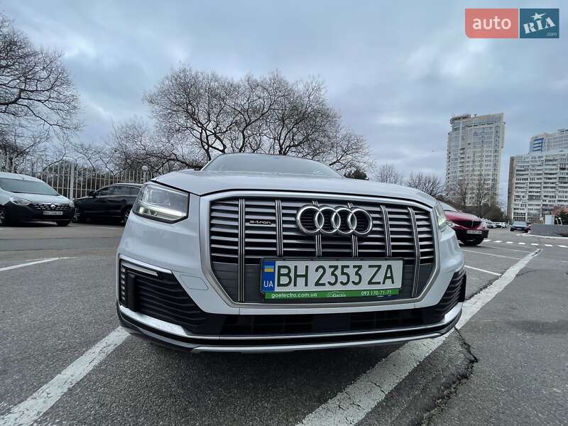 Позашляховик / Кросовер Audi Q2L e-tron 2021 в Одесі