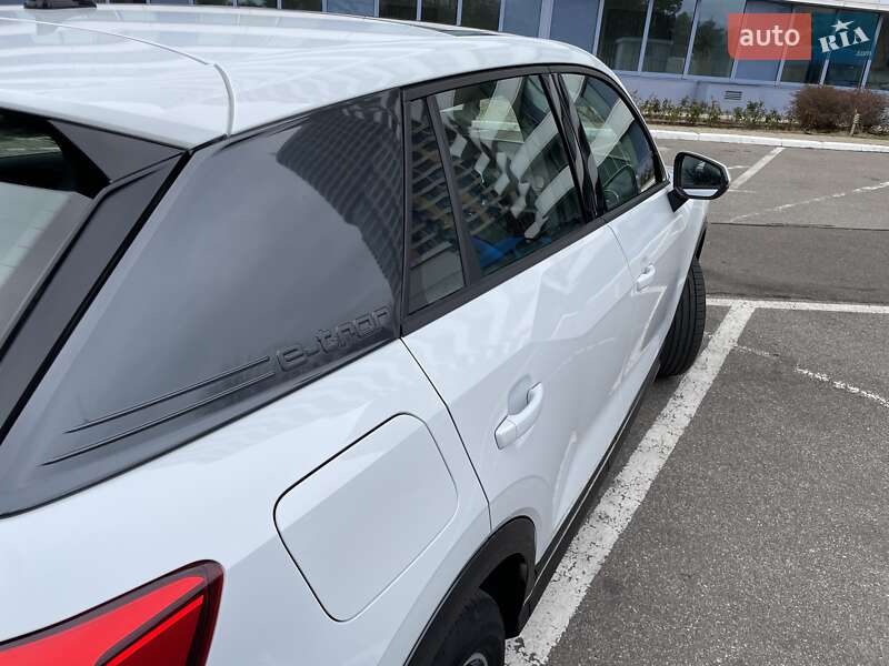 Позашляховик / Кросовер Audi Q2L e-tron 2021 в Одесі