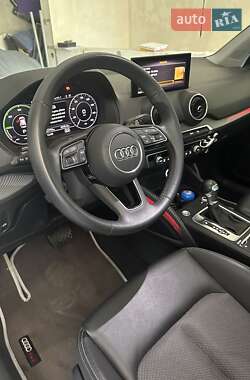 Внедорожник / Кроссовер Audi Q2L e-tron 2019 в 