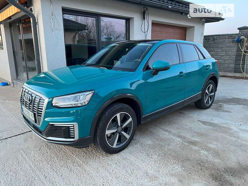 Внедорожник / Кроссовер Audi Q2L e-tron 2021 в Перечине