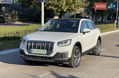 Audi Q2L e-tron 2021