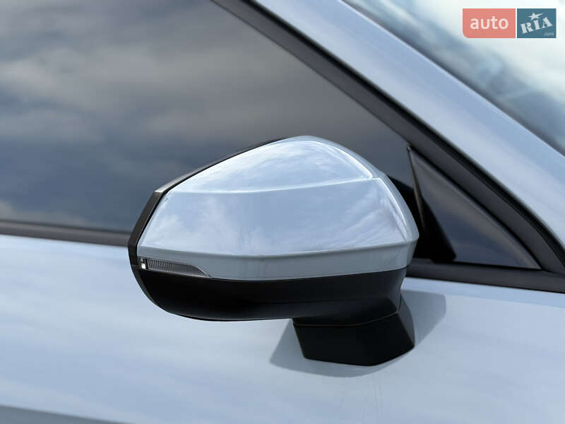 Позашляховик / Кросовер Audi Q2L e-tron 2022 в Вінниці