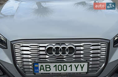 Внедорожник / Кроссовер Audi Q2L e-tron 2022 в 