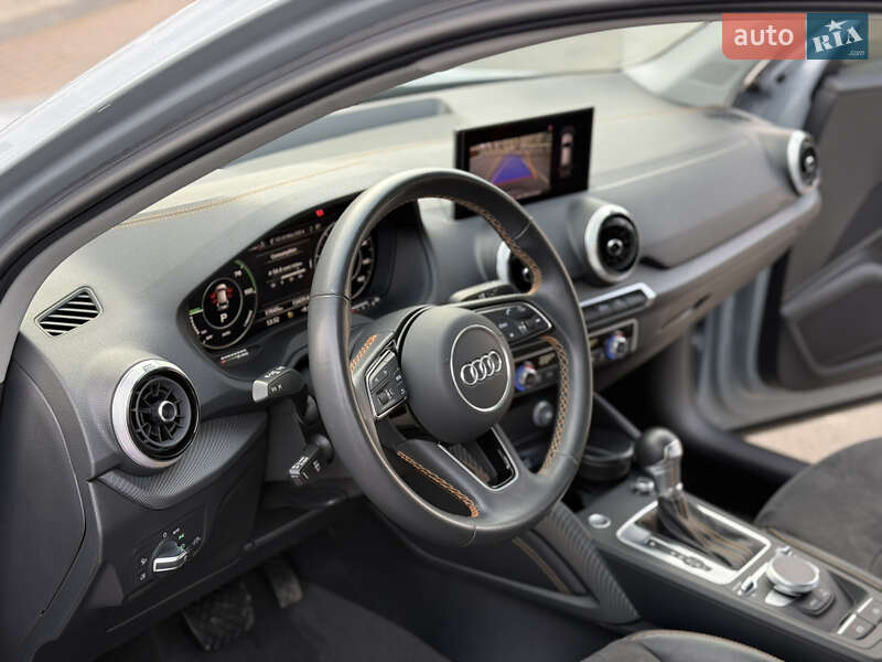 Позашляховик / Кросовер Audi Q2L e-tron 2022 в Вінниці